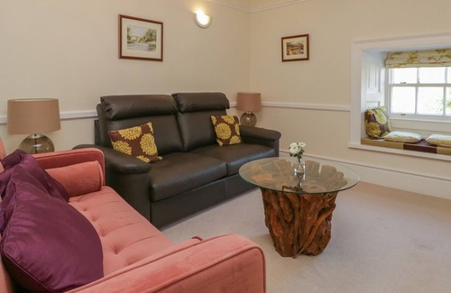 Cark Apartamento | 6 CARK HOUSE, family friendly in Cark In Cartmel
