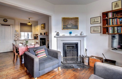 Woodbridge Casa | 6 Coastguard Cottages