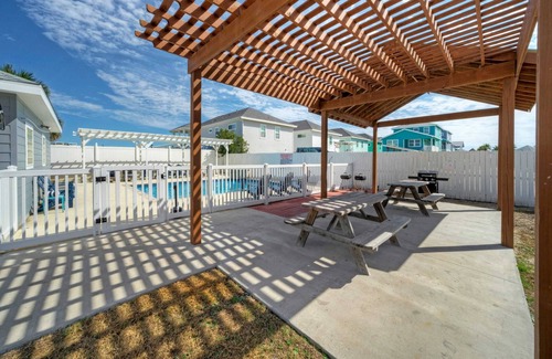 Port Aransas Cabaña | 6 Condos in Costa Bahia Sleeps 40 + Prime Location, Golf Cart Zone