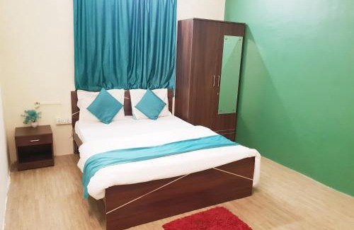 Daulatabad Hotel | 6 CR Hotel Natraj Railway Station