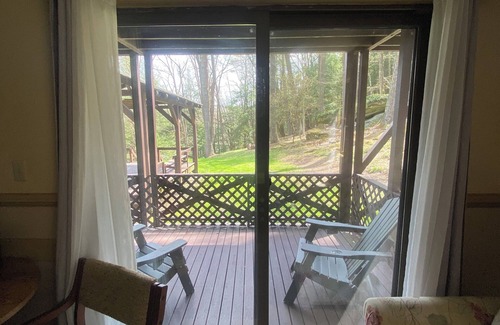 Tylersburg Apartamento | 6-Forest Room King
