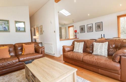 Looe Casa | 6 Hedgerows