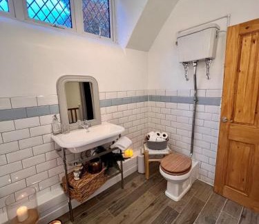 Merthyr Tydfil Casa | 6 Luxury home, near family park and Coffee Shop!
