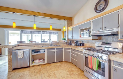 Emigrant Villa | 6 Mi to Chico Hot Springs: Villa w/ River Access