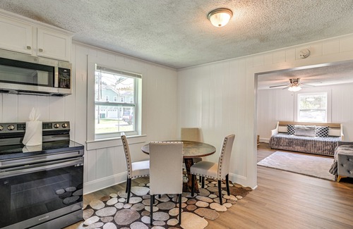 Hidden Valley Casa | 6 Mi to Dtwn: Charming Home w/ Yard in Charlotte
