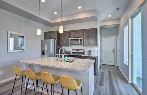 Dupont Casa | 6 Mi to Dtwn Denver: Townhome w/ Patio!