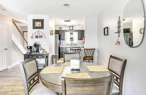 Clarksville Casa | 6 Mi to Dtwn: Dog-Friendly Clarksville Home!