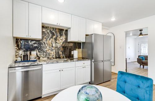 OST - South Union Casa | 6 Mi to Dtwn Sleek Houston Retreat!