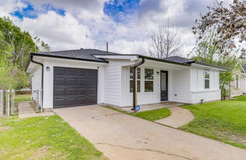 OST - South Union Casa | 6 Mi to Dtwn Sleek Houston Retreat!