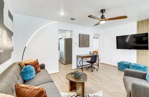 OST - South Union Casa | 6 Mi to Dtwn Sleek Houston Retreat!