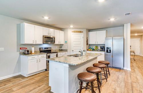 Foley Casa | 6 Mi to Gulf Shores Beach Family Getaway!