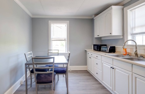 Hamilton Apartamento | 6 Mi to Historic Leesburg: Apt w/On-Site Dining