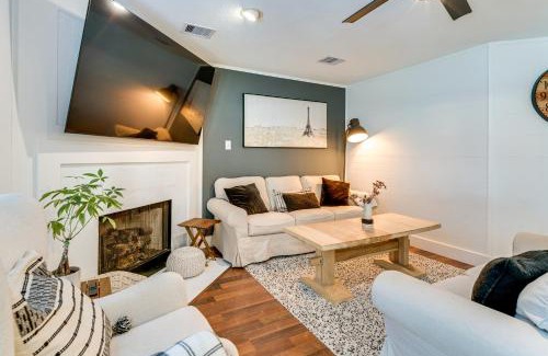 College Park Casa | 6 Mi to Northshore Park Family Home with Pool!