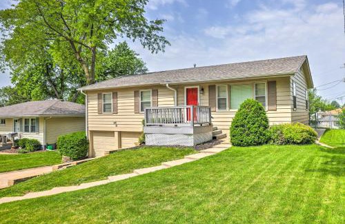 Omaha Casa | 6 Mi to Old Market Home with BBQ-Ready Patio!