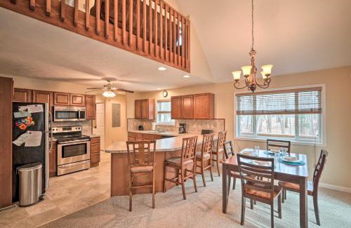 Albrightsville Casa | 6 Mi to Skiing Family Poconos Home w Decks!