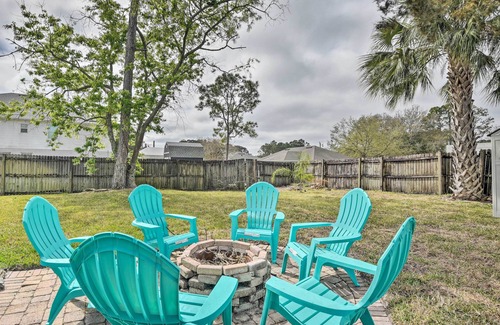 Indian Trails Casa | 6 Mi to Waterfront Park: Getaway w/ Fire Pit!