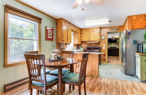 Maggie Valley Cabaña | 6 Mi to Waterrock Knob: 'Serenity Cottage'