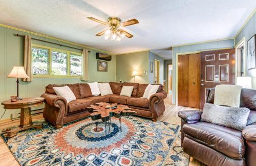 Maggie Valley Casa | 6 Mi to Waterrock Knob Serenity Cottage