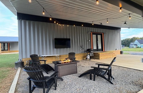 Arab Cabina | 6 Min to the Lake-Covered Boat Parking Unit 2