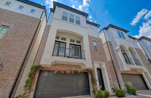 Riverside Terrace Casa | 6 mins from TX Medical Center 6 beds Sleeps 8