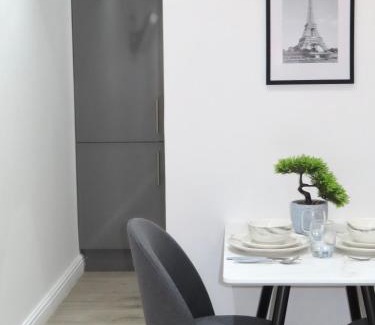 Sheldon Apartamento | 6 Mins to NEC & BHX Apartment with FREE Parking