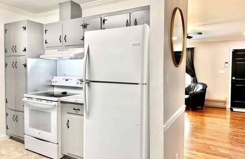 Stone Mountain Casa | 6 Mins to Stone Mtn Park, Outdoor Living & Dining