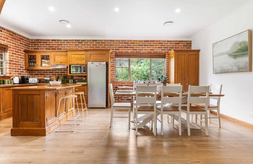 Laffing Waters Casa | *6 Minutes from Bathurst CBD* | "The Estait" Homestead - Laffing Waters Retreat