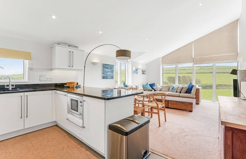 Burgh Island Cabaña | 6 OCEAN'S EDGE, family friendly, with pool in Thurlestone