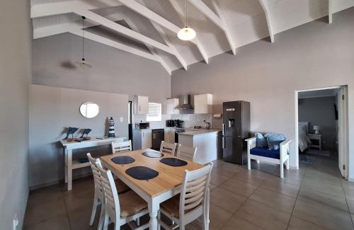 St. Helena Bay Casa | 6 On Bloumagriet