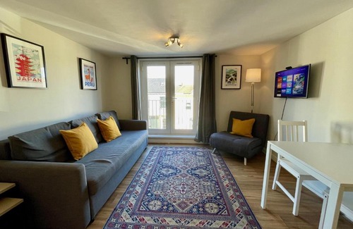 Riverside Apartamento | **6 Person City Centre Apartment**