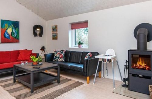 Fjellerup Strand Casa | 6 person holiday home in Glesborg