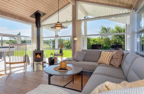 Hjørring Casa | 6 person holiday home in Hjørring-By Traum