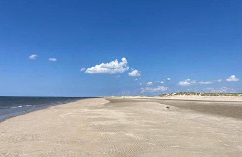 Sønderstrand Apartamento | 6 person holiday home in R m