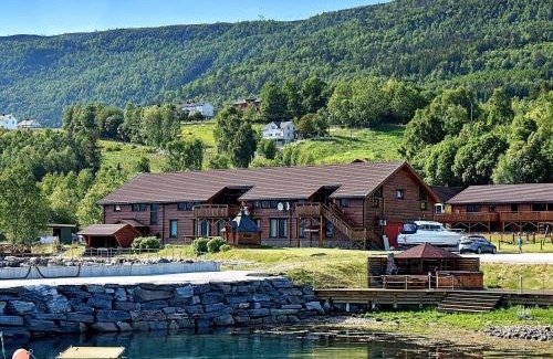 Eidsvag Casa | 6 person holiday home in EIDSVÅG-By Traum