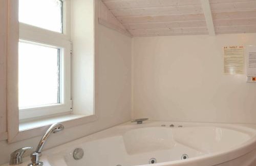 Lensterstrand Casa | 6 person holiday home in GROEMITZ