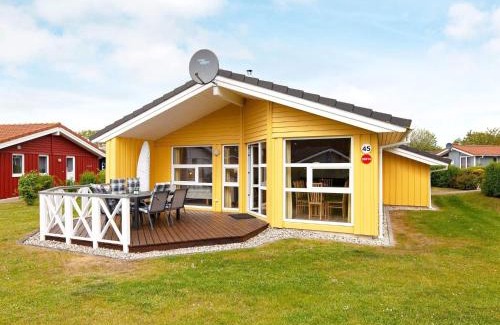 Lensterstrand Casa | 6 person holiday home in GROEMITZ