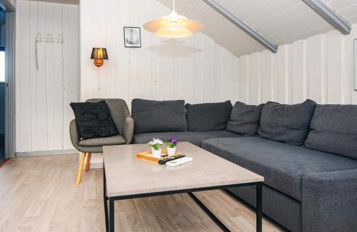 Skygge Casa | 6 person holiday home in Give-By Traum