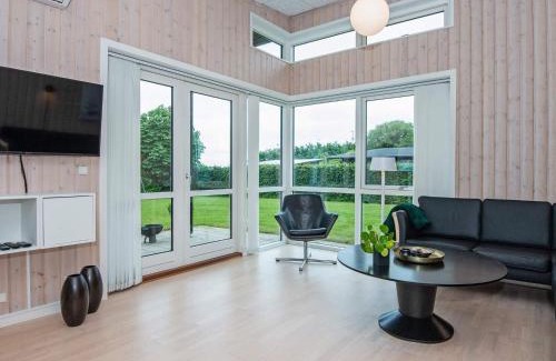 Flovt Strand Casa | 6 person holiday home in Haderslev-By Traum