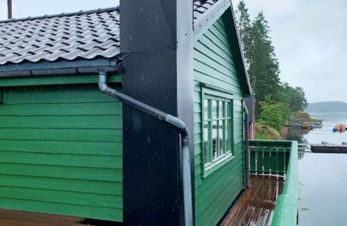 Lindas Casa | 6 person holiday home in LINDÅS