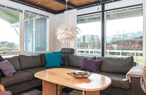 Ronde Casa | 6 person holiday home in Rønde-By Traum