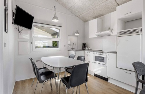 Bøjden Casa | 6 Person Holiday Park Home in Faaborg
