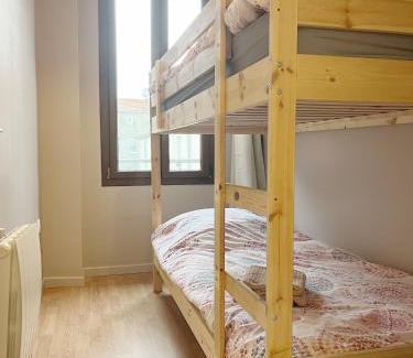 Bagnolet Apartamento | #6 Petite Maison avec petit jardin proche du Métro
