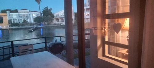Port Owen Apartamento | 6 Sleeper Magical Marina Villa