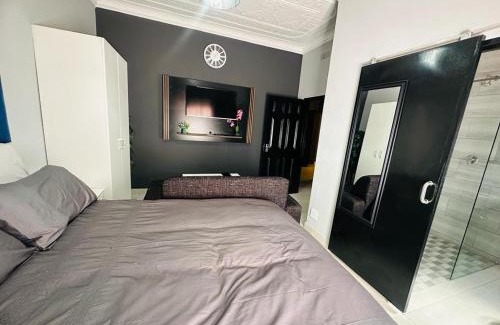 Bezuidenhout Valley Casa | 6 the Curve Unit 17