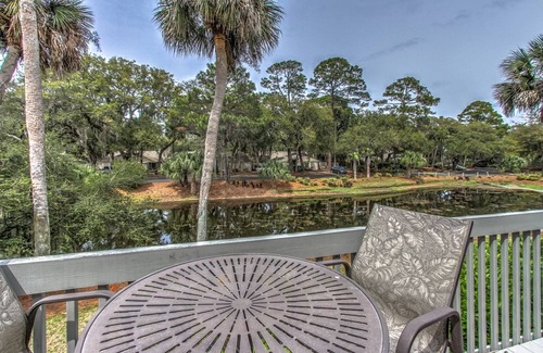 Beach Lagoon Condominio | 6 Tortuga Ln- Vista a la laguna y completamente renovado! Pasos para el Ocean & Beach Club