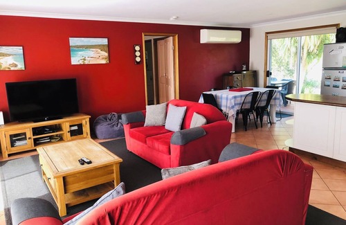 Mallacoota Casa | Amaroo @ 6 Wrights Close, Mallacoota