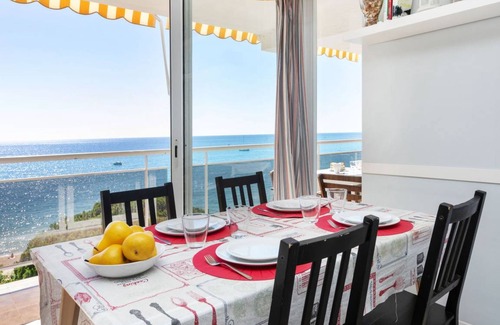 Sant Vicenc de Montalt Apartamento | 60 m² Apartamento ∙ 3 habitaciones ∙ 5 huéspedes