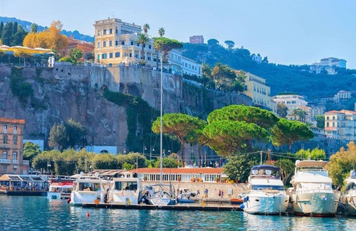 Sorrento Historic Centre Apartamento | 60 m² Apartamento ∙ 2 habitaciones ∙ 4 huéspedes