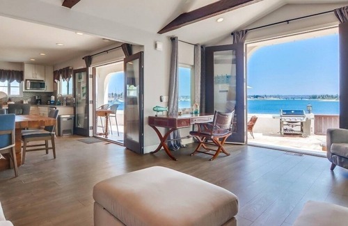 Central Mission Beach Villa | 60 'de ataque de agua ☆ 8bd + 7ba Villa ☆ AC ☆ ❤ de MB