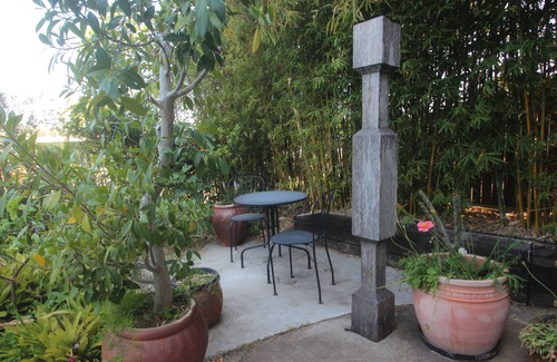 Kiama Apartamento | 80 sq meters of totally private studio gallery space.